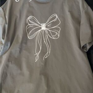 SHEIN Gray Short Sleeve Tee with White Bow Design